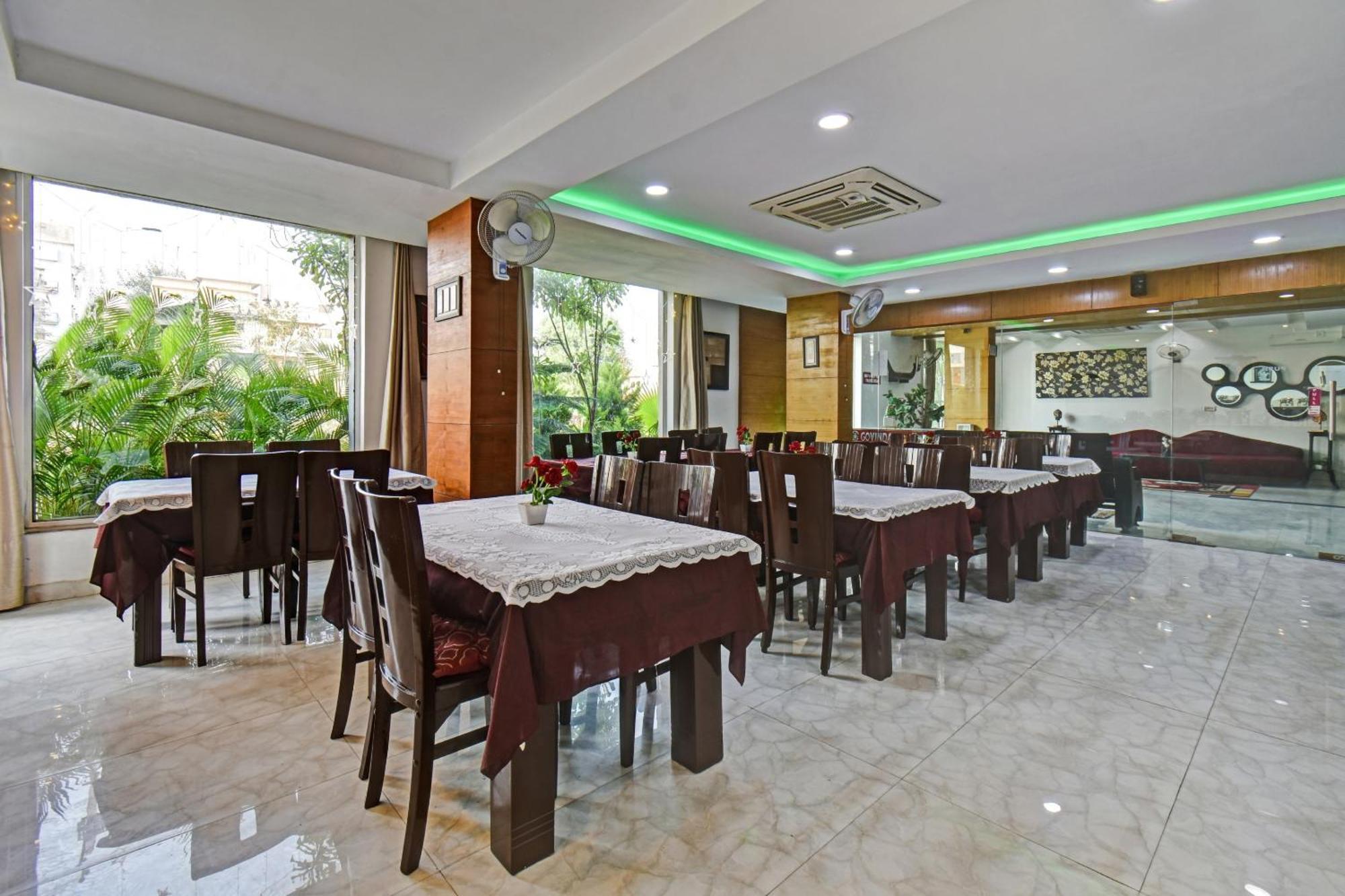 Townhouse Classio Suites Shirdi Exterior photo