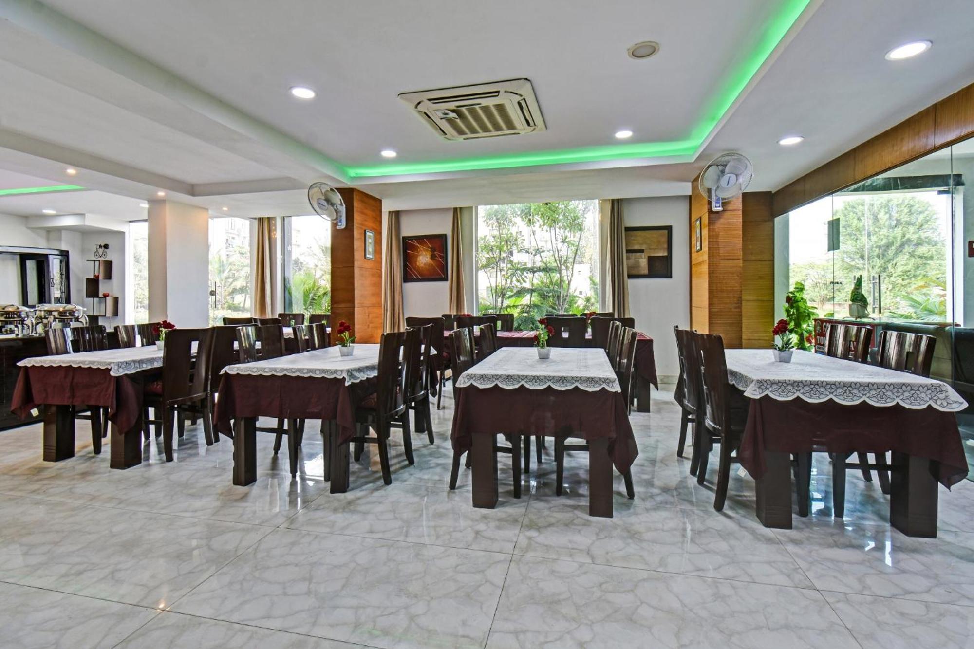 Townhouse Classio Suites Shirdi Exterior photo