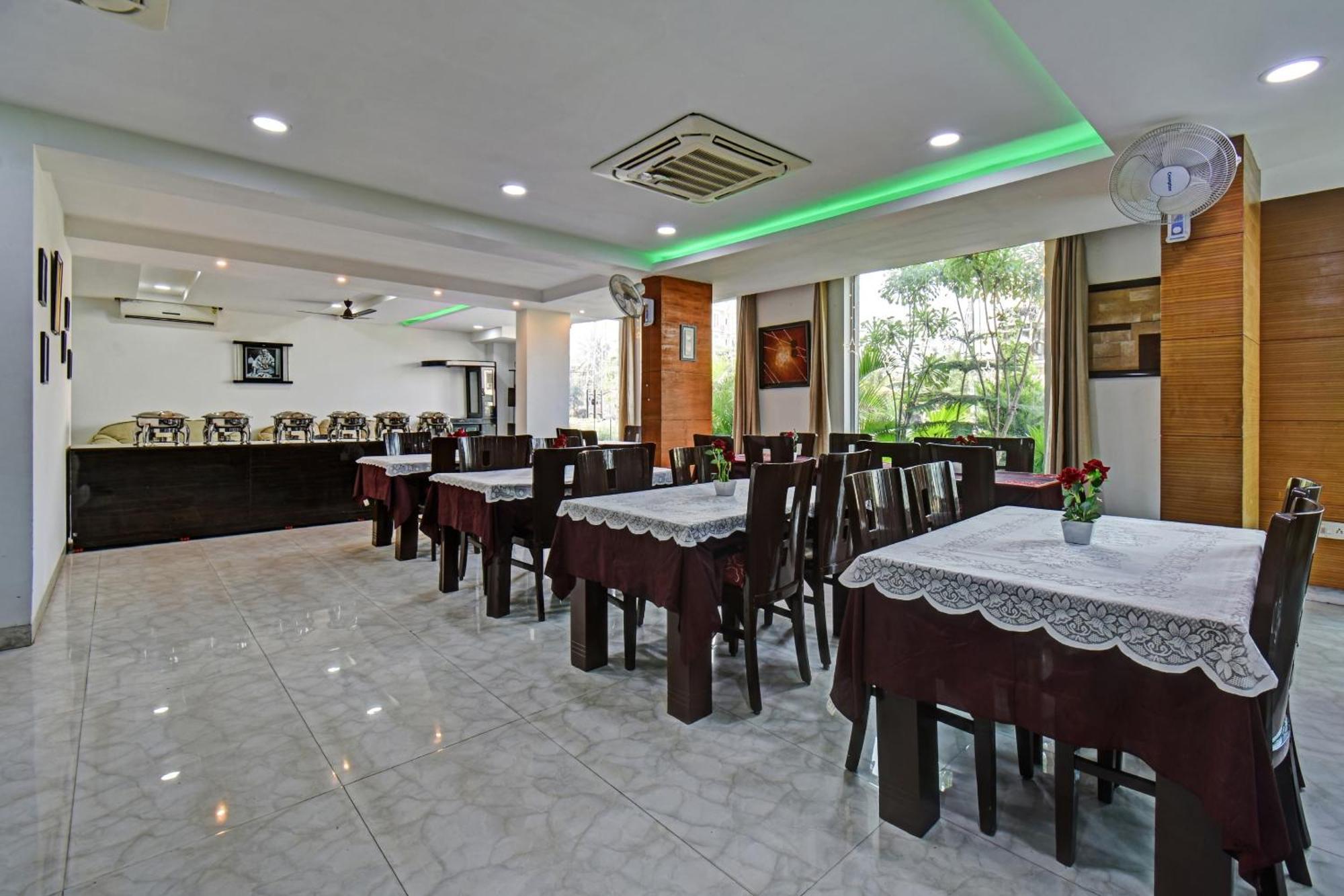 Townhouse Classio Suites Shirdi Exterior photo